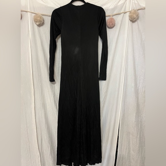 Laundry by Design Long Sleeve Floor Length Black Gown 🌵2 - Picture 8 of 15